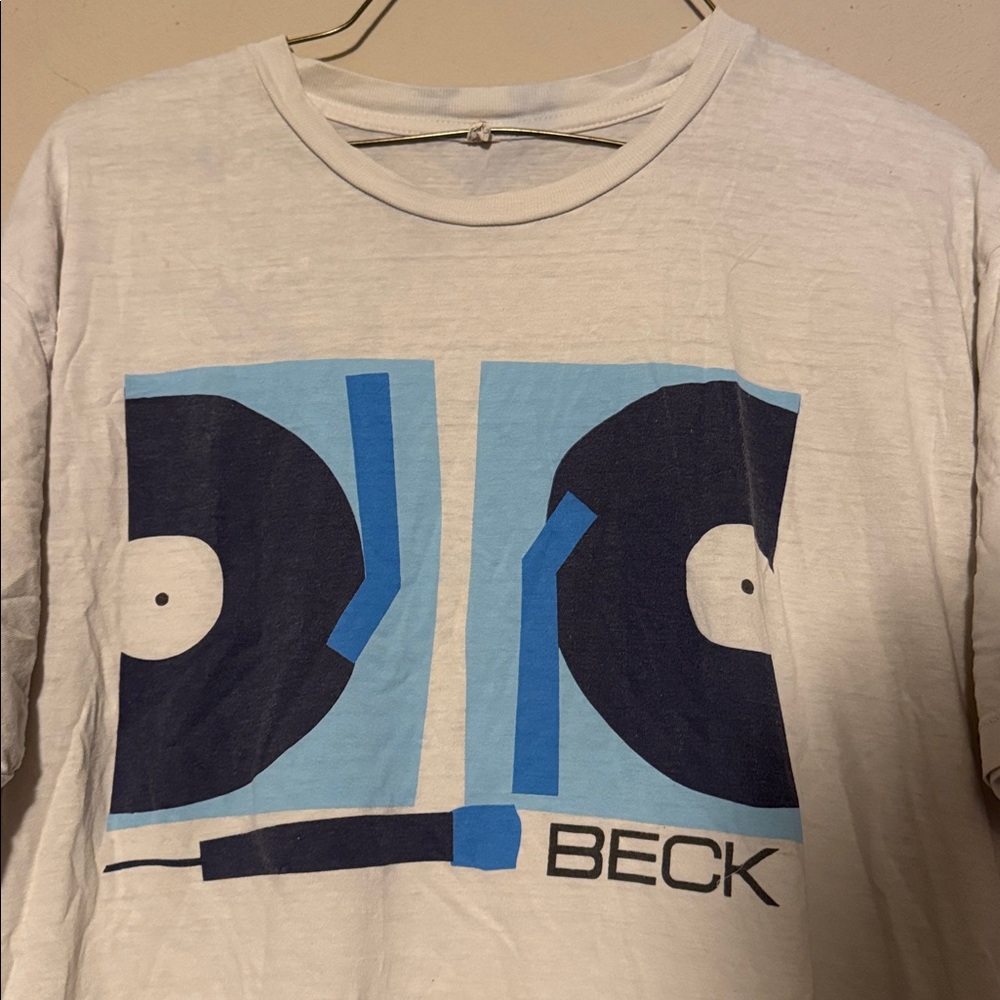 beck tee 🎶